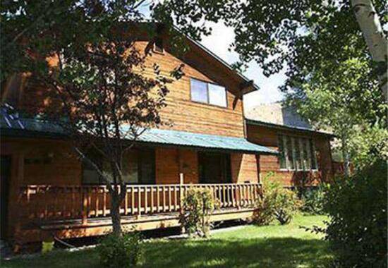 全球十大豪宅曝光 亿万富翁的住所长这样