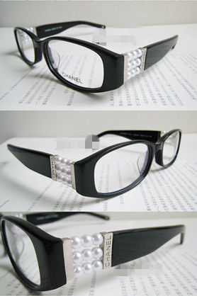 宋丹丹万元香奈儿眼镜 简单随意