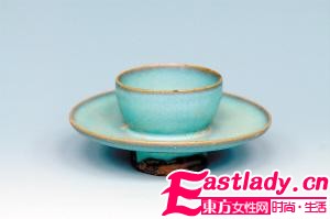 上亿青花瓷葬身沉船 稀世珍宝抢救发掘