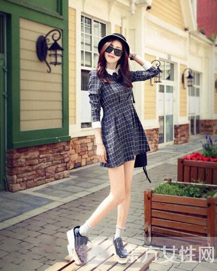 2016秋季时尚连衣裙搭配 旅游街拍美得不像话