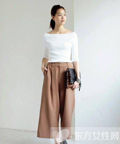 秋天怎么穿衣搭配 一字领性感刚刚好