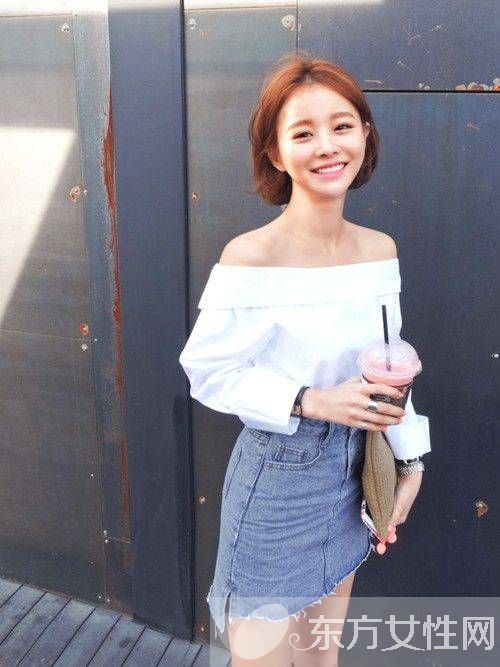 秋天怎么穿衣搭配 一字领性感刚刚好