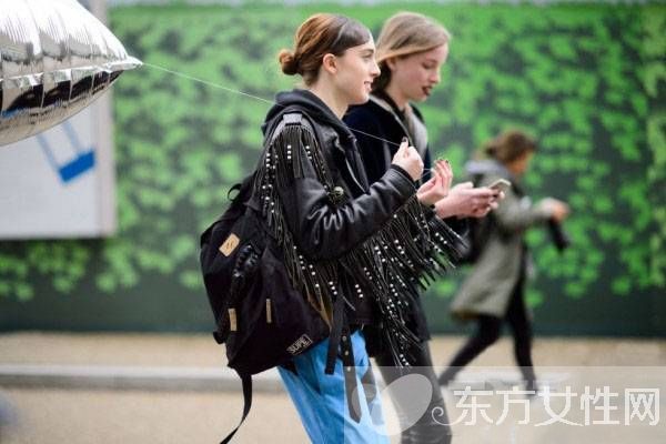 连帽卫衣最潮搭配技巧 这么穿分分钟呈现明星范儿