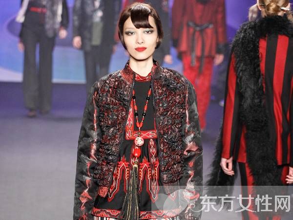 70年代时尚元素风格推荐 时尚与经典的完美结合