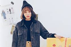 深色牛仔系列外套穿搭 这么穿让你很是吸睛