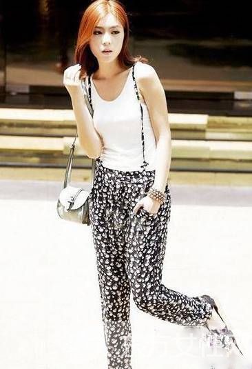 时尚复古风最潮搭配 街拍达人都爱这么穿哦