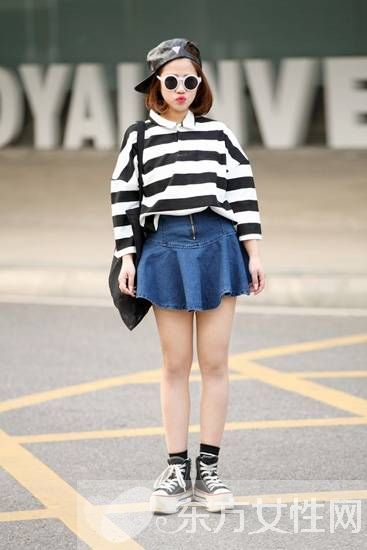 显瘦必备神器 这样搭条纹衫时尚又不失个性