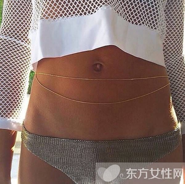 夏日时尚配饰搭配技巧 性感精致的美最吸引眼球