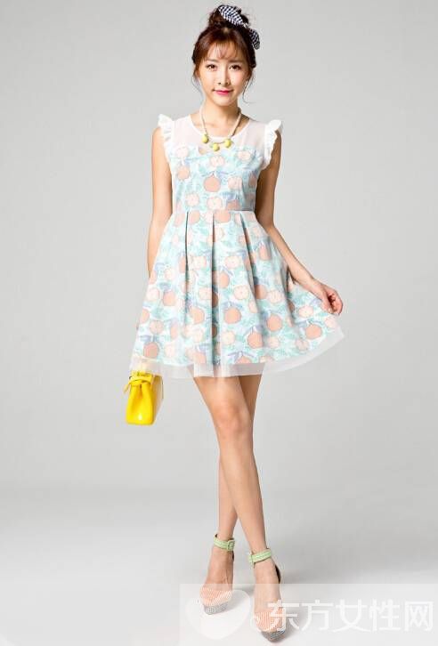 夏日超甜美搭 印花石榴裙穿出无龄感