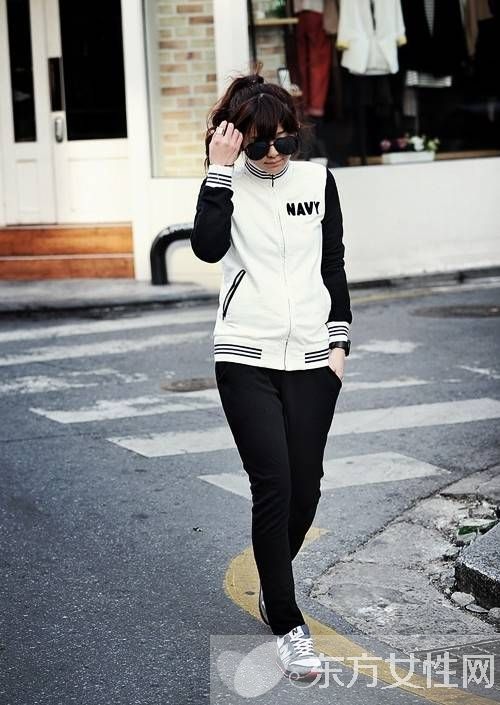 棒球服这么搭配 保暖御寒又潮流