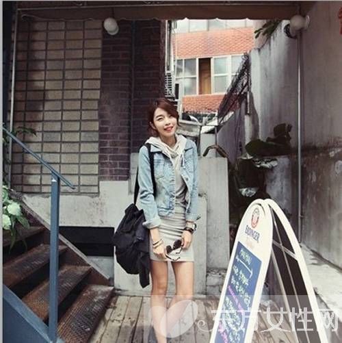 秋季卫衣帽衫怎么搭配好看  随意搭也能扮靓