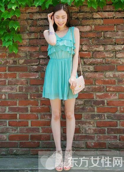 荷叶边连衣裙新款推荐 这样搭配起来巧超美