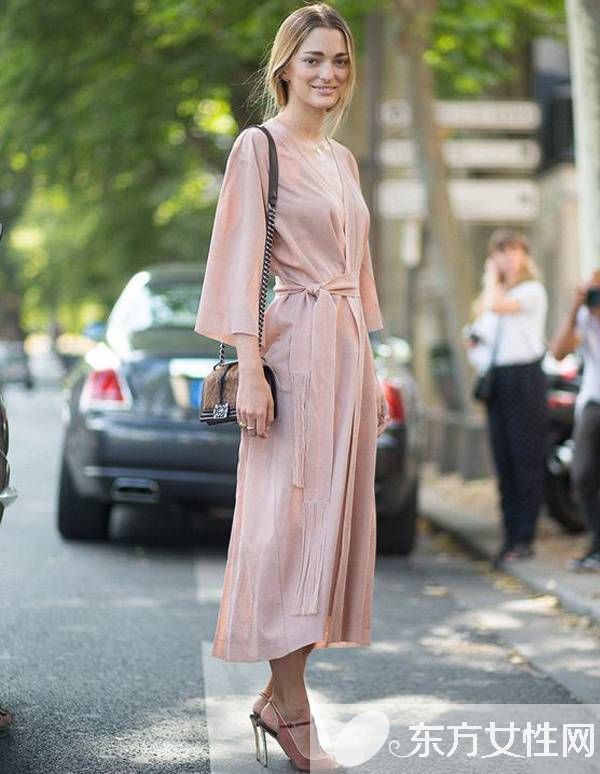 甜蜜裸粉时装搭配推荐 七夕做最美的小公主