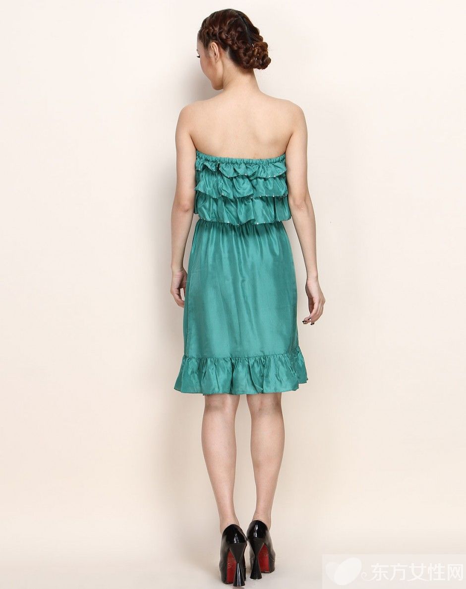 荷叶边连衣裙新款推荐 这样搭配起来巧超美