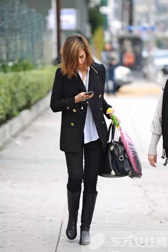 过膝靴搭配显高挑 瞬间穿出女王范儿