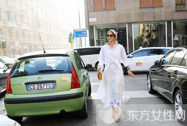 初秋时尚帅气风衬衫搭配 出街必备扮靓单品