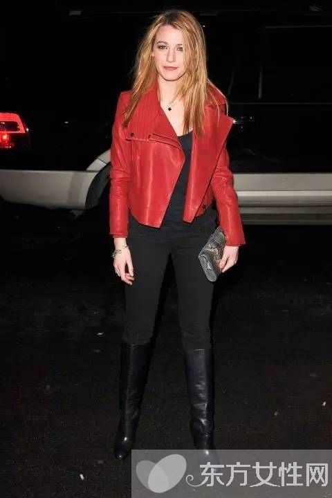 过膝靴搭配显高挑 瞬间穿出女王范儿