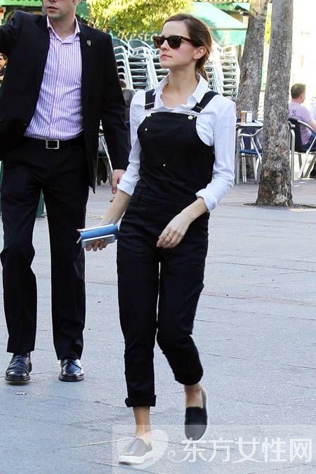 背带裤搭配什么上衣 最好看时尚的搭配方法推荐