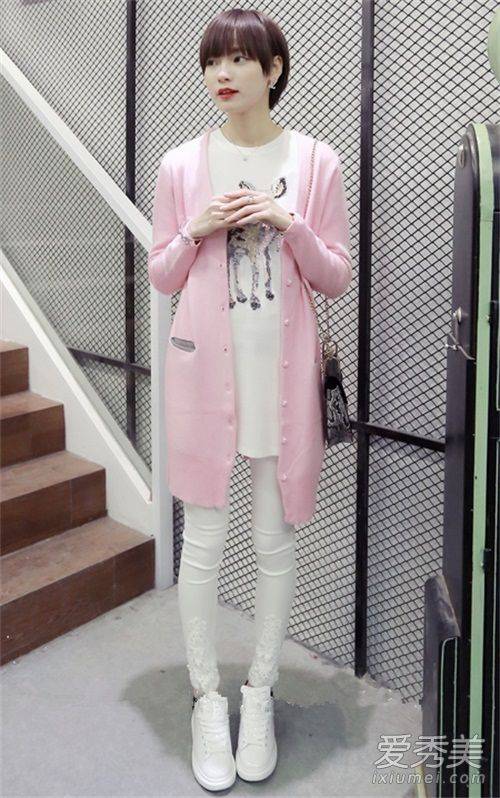2016早春时尚街拍 毛衣外套怎么穿怎么美