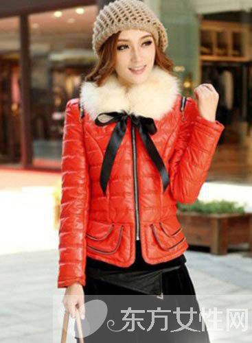 毛呢短外套怎么搭配更显瘦 简单搭配穿出名媛气质