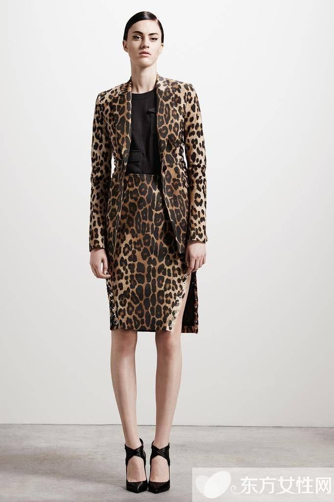 豹纹大衣时髦穿搭法 今冬就要这么潮