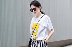 卡通t恤+长裤or短裤 减龄时尚又可爱