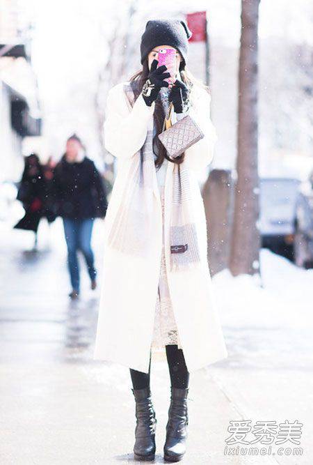下雪天穿什么最好看 白色冬装正当道