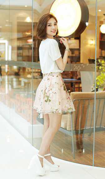 夏季女装时尚搭配 这么穿分分钟女神范