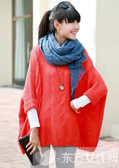 长款宽松毛衣搭配圣经 帮你打造完美身材比例