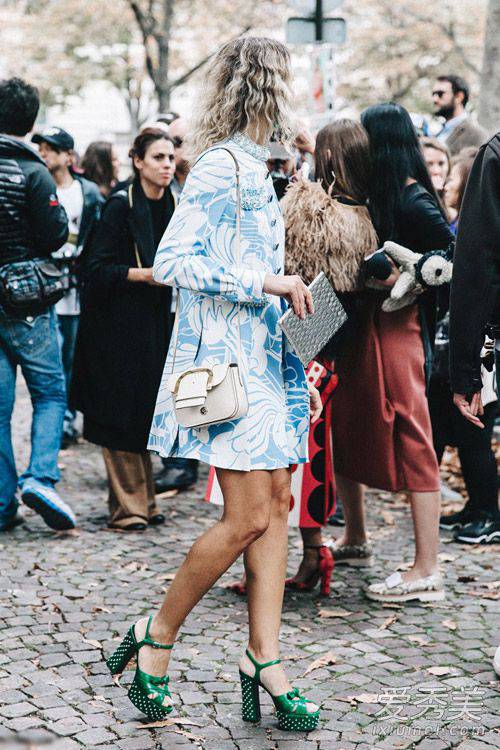 春季印花单品推荐 这么搭配不美都不行