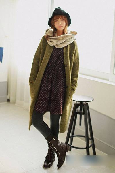 韩版长款毛衣搭配 这个季节就该怎么穿