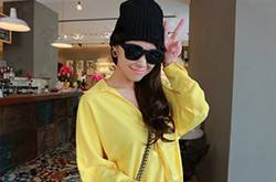 春夏时尚穿衣搭配术 明亮黄色系超显肤色