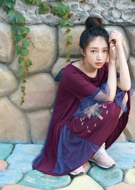 2016初春搭配推荐 连衣裙中的 文艺范