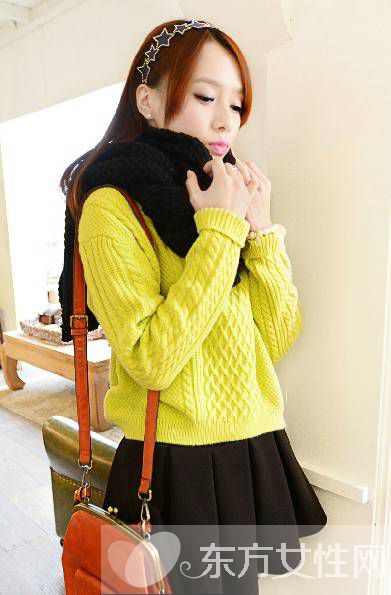 甜美毛衣这样搭 简约时尚最迷人