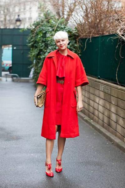 连衣裙如何搭配外套 冬季最美的搭配推荐