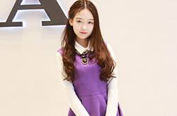 今春女生流行时装穿搭术 随性又不失时尚感