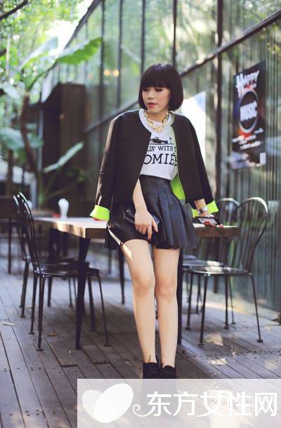 冬天短裙怎么搭配 时尚潮人教你凹造型