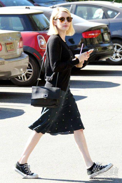 2016你的衣橱里还差这几件连衣裙