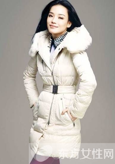 女星舒淇示范羽绒服搭配 羽绒服也能穿出性感味道