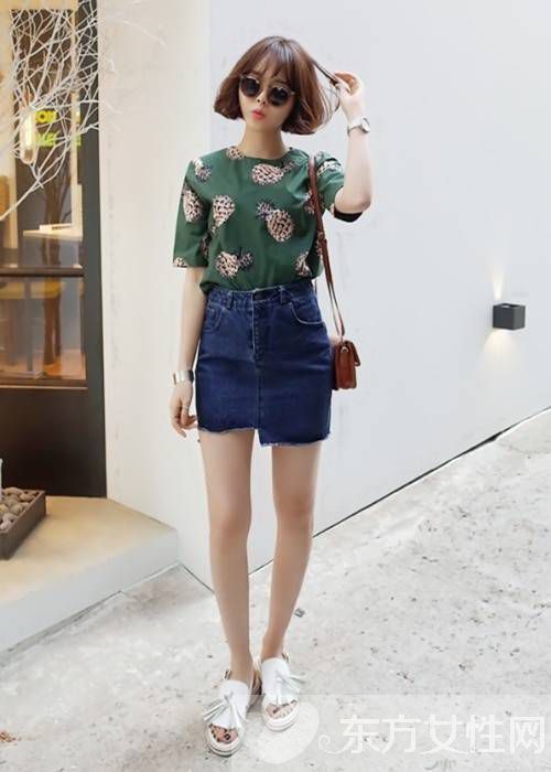 今夏必备牛仔半身裙 5招教你穿出新鲜时髦感