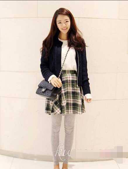 英伦风格子裙最佳搭配 让你美到没朋友