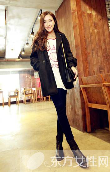 经典黑冬装外套搭配技巧 时髦穿法让你气场十足