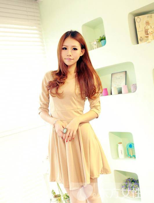 秋季白领职业装搭配技巧 OL装扮穿出不一样的美丽