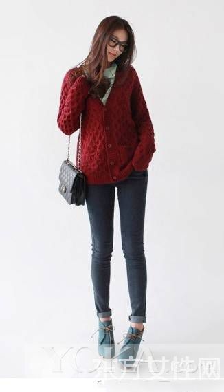 开衫毛衣怎么搭配好看 巧妙混搭风就是这么美