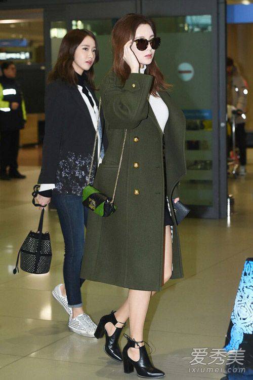 少女时代春装街拍 林允儿早春粉嫩登场