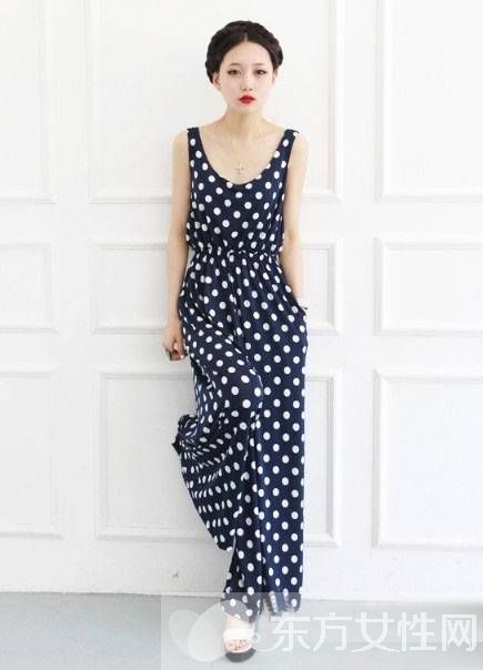 女生夏季宽腿裤服装搭配 学会了时髦又起范儿