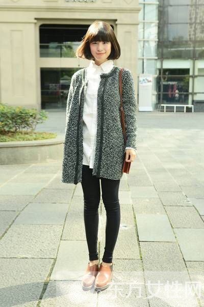 长款毛衣外套+打底裤 让你显瘦又显高