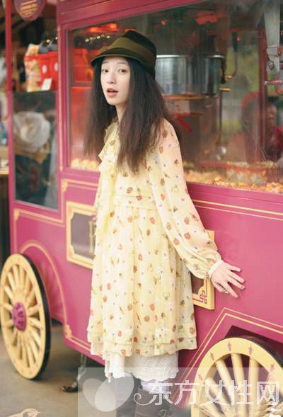 森女系复古碎花连衣裙 透露着与众不同的美