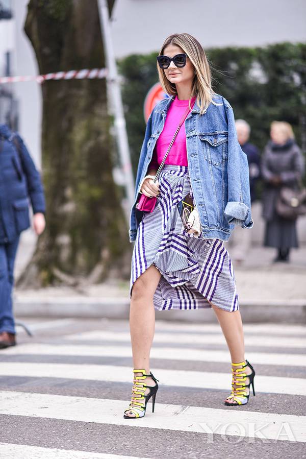 跟着她们学春夏搭配技能 秒变潮流达人