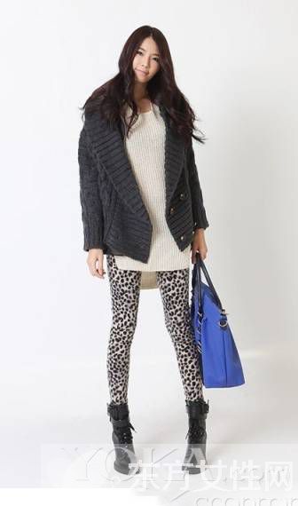 开衫毛衣怎么搭配好看 巧妙混搭风就是这么美